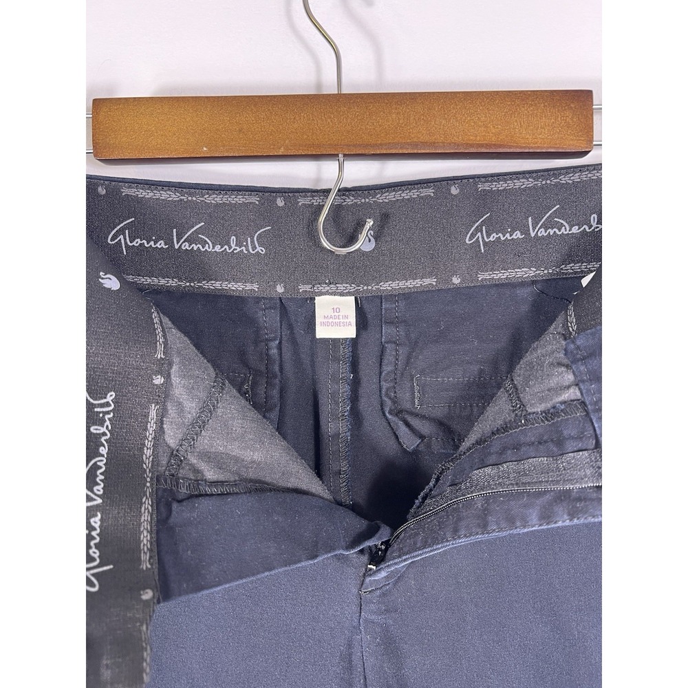 Gloria Vanderbilt Shorts Womens 10 Navy Blue Chino Casual Stretch Bermuda Missy - Picture 11 of 13